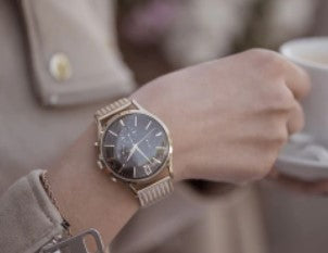 Comment choisir une montre à quartz pour femmes?